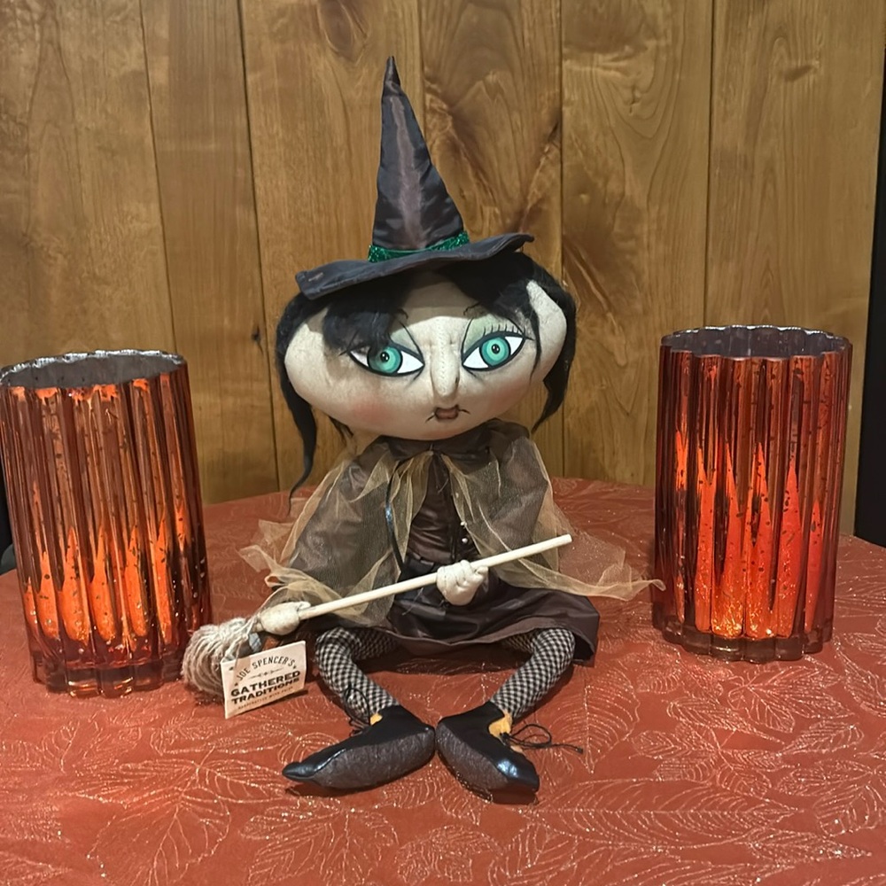 NWT Joe Spencer Matilda With Halloween Collectible